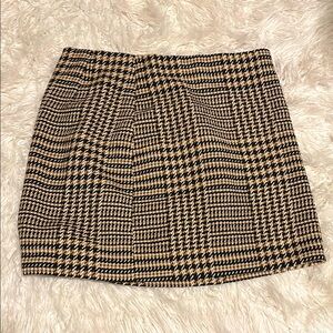 H&M Plaid/Houndstooth Mini Skirt